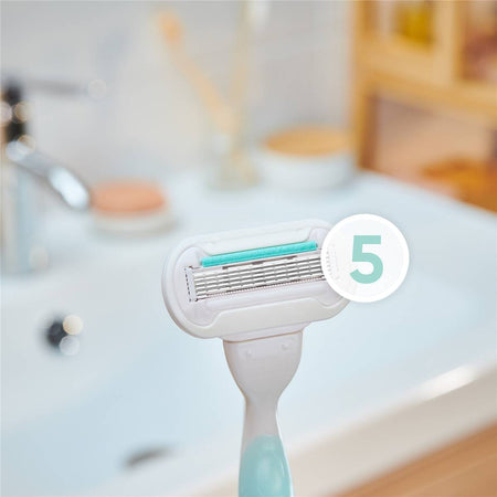 Gillette Venus Deluxe Smooth Sensitive Refills 8 Pack