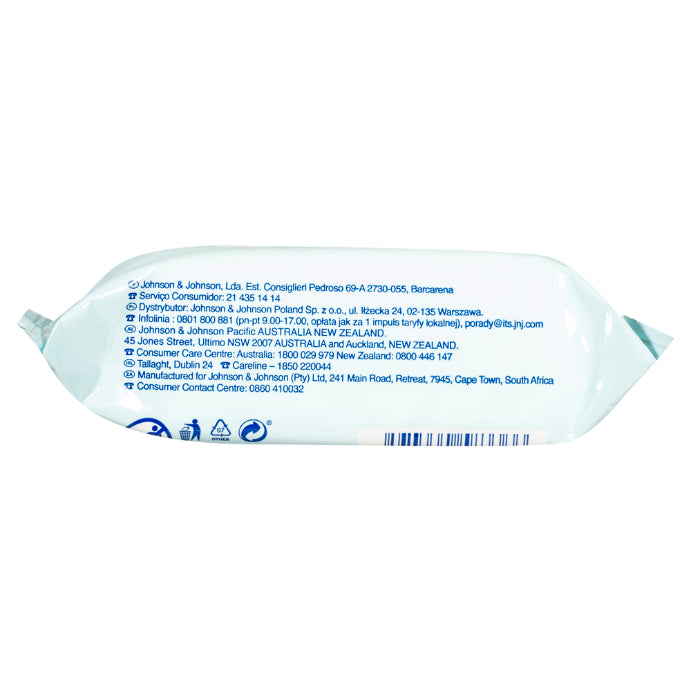 Johnson's Face Care Daily Essentials Moisturising Facial Cleansing Wipes for Dry Skin 25 Wipes