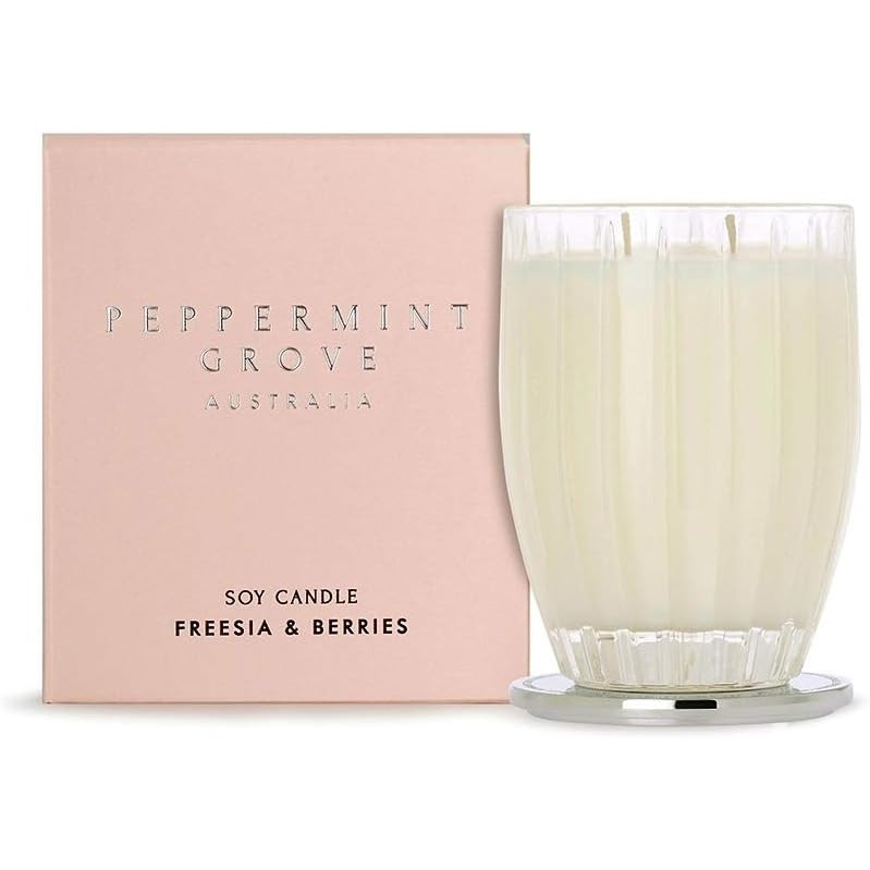 PEPPERMINT GROVE Freesia & Berries Scented Soy Candle 370g