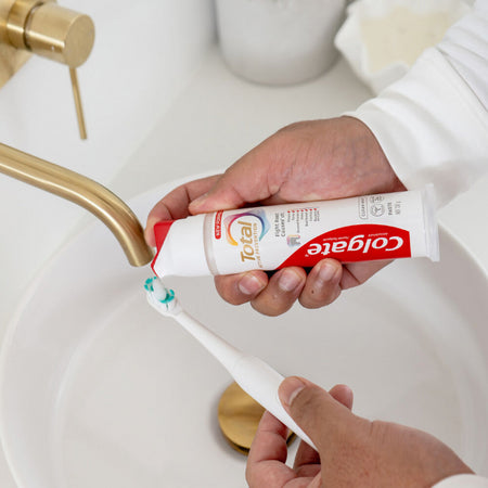 Colgate Tooth Paste Total Pump Clean Mint 130g