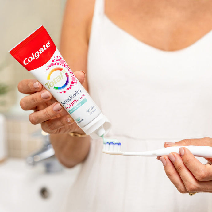 Colgate Tooth Paste Total Sensitive & Gum Mint 115g