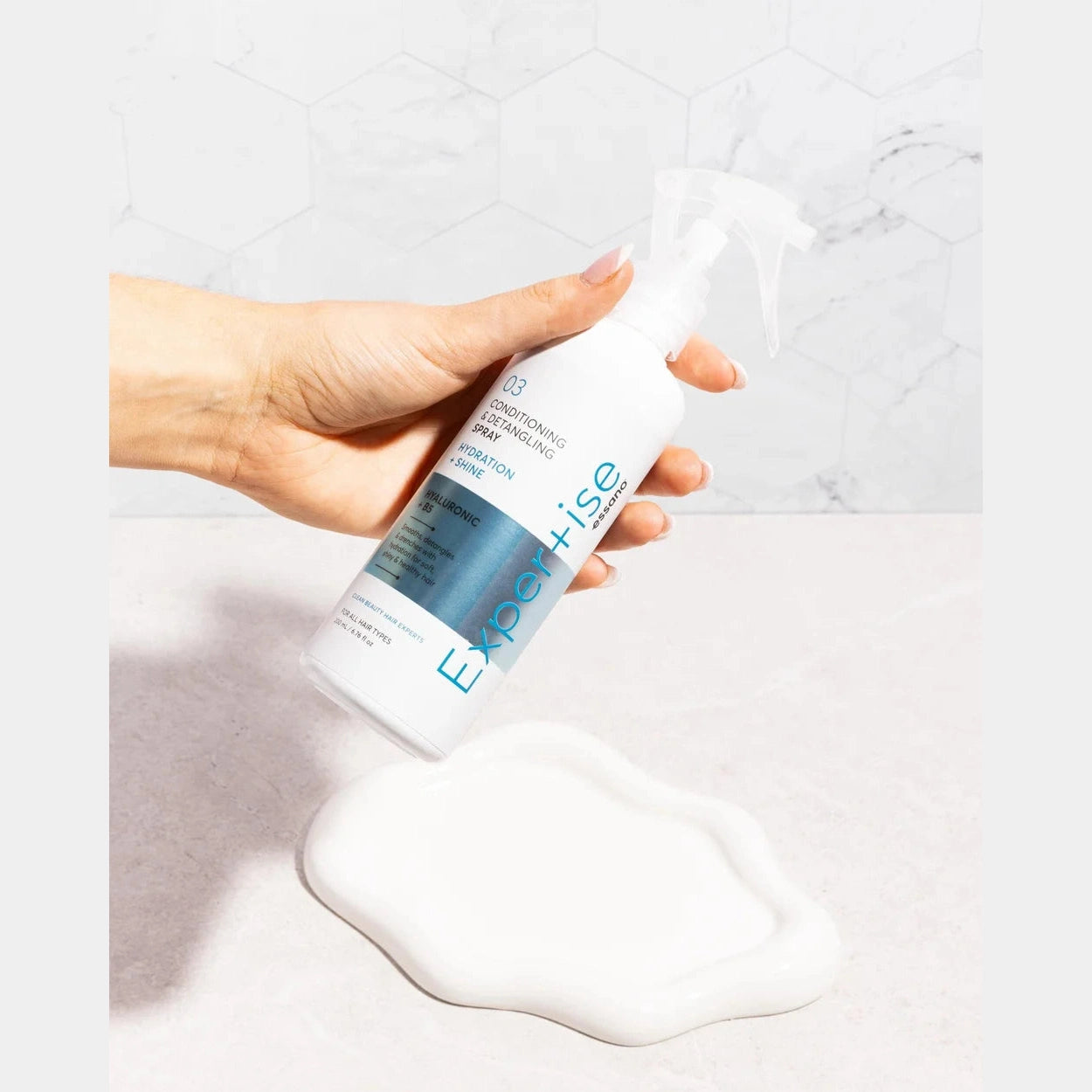 Essano Expertise Hydration + Shine Conditioning & Detangling Spray 200mL