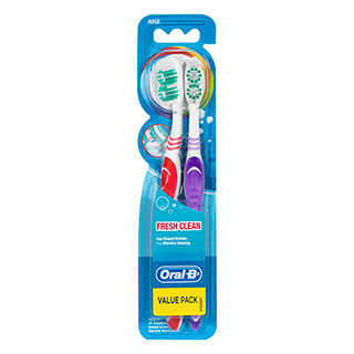 Oral-B Fresh Clean Medium Toothbrush 2 Pack